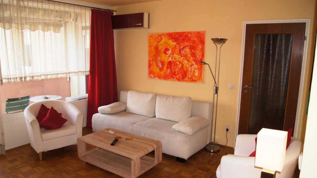 Benji Apartment *